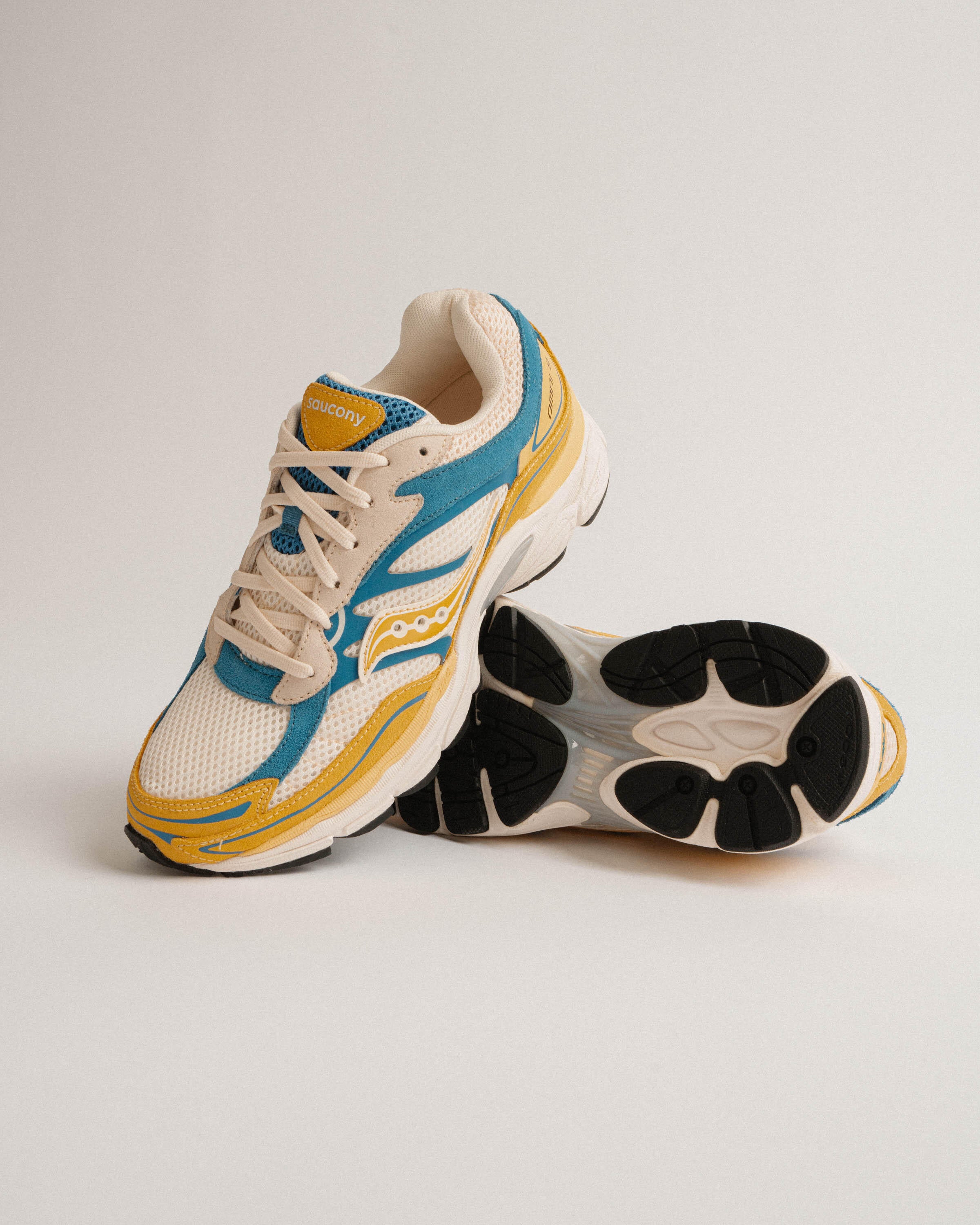 Saucony ProGrid Omni 9