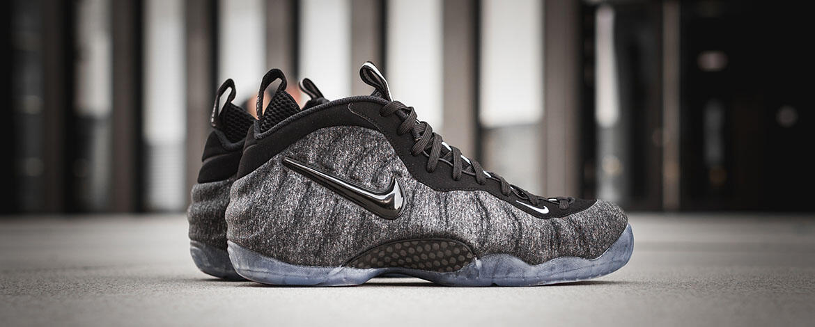 Foam nike sneakers Clearance