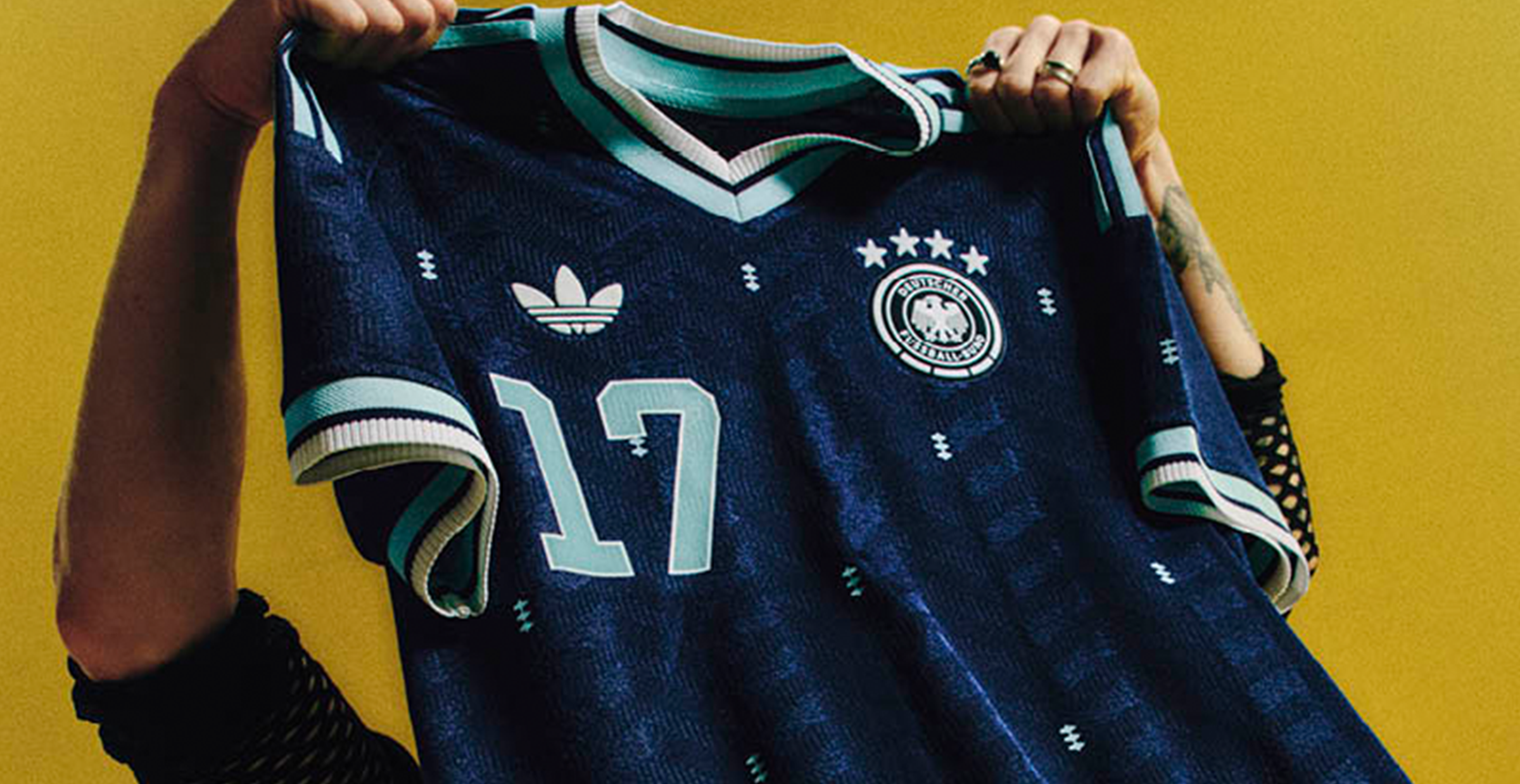 ADIDAS ORIGINALS GERMANY DFB AWAY JERSEY 26