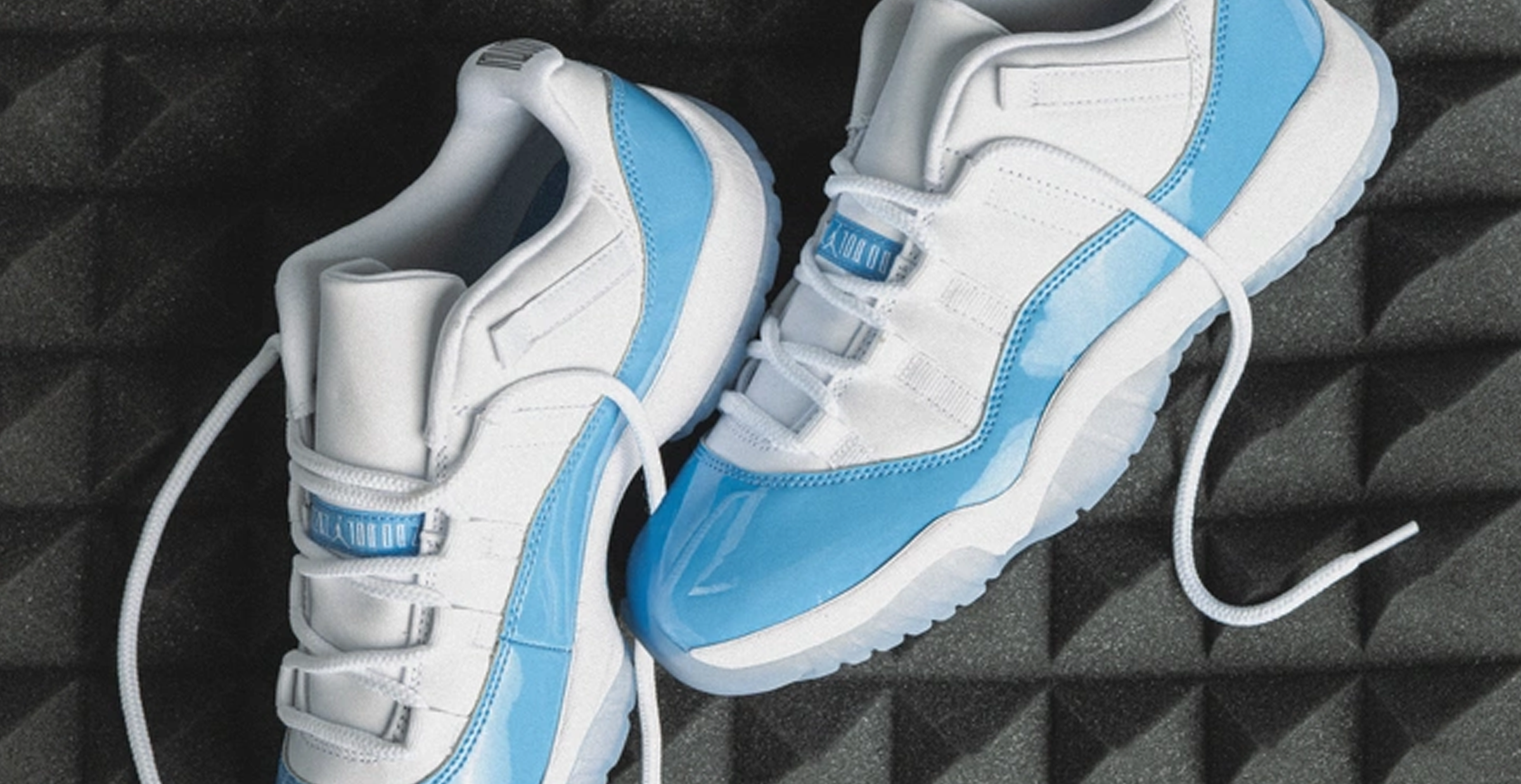 AIR JORDAN 11 RETRO LOW 'UNIVERSITY BLUE'