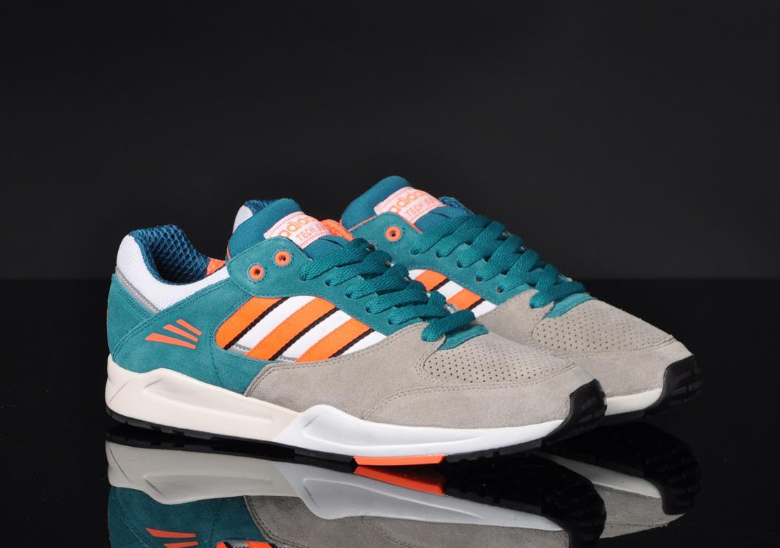 adidas Originals Tech Super