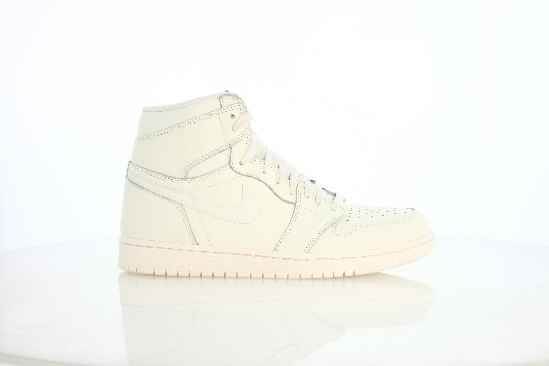 Air Jordan 1 Retro High OG "Sail"