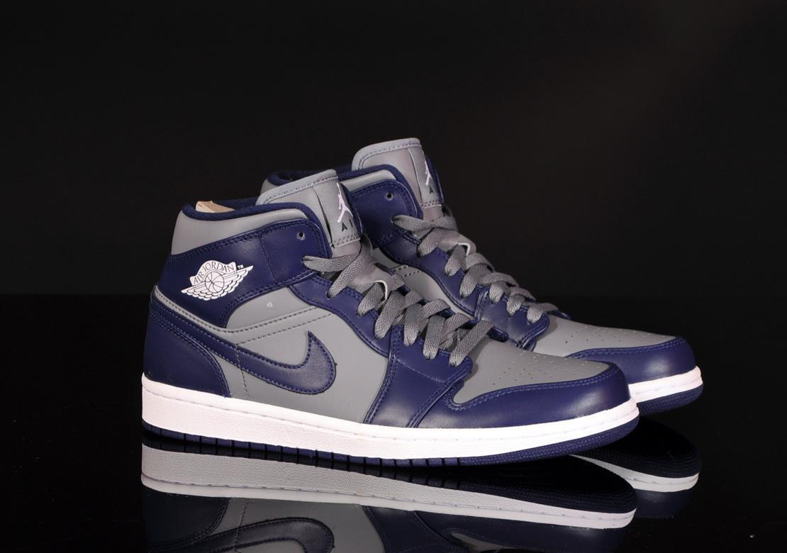 Air Jordan 1 Retro Mid