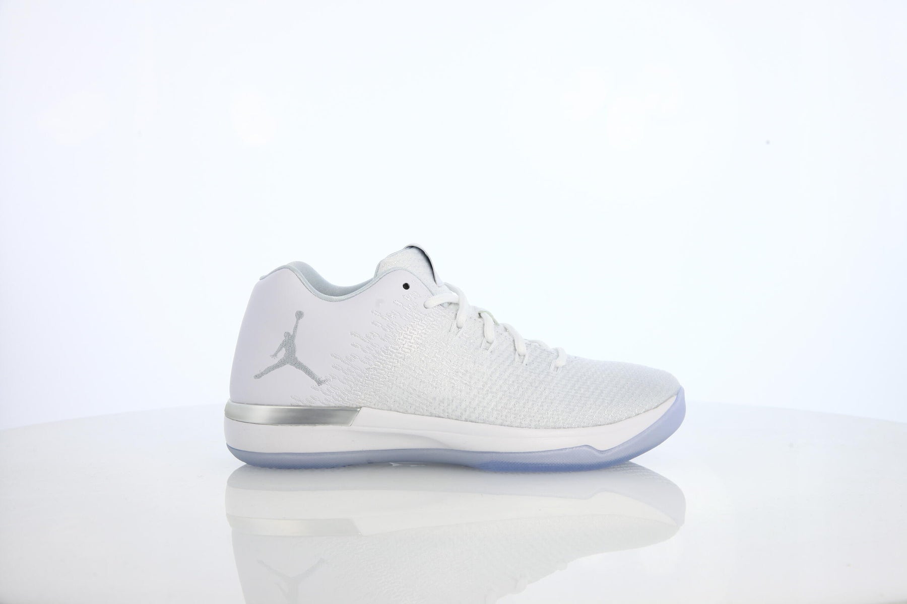 Air Jordan xxxi Low bg