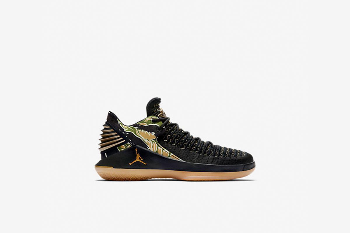 Air Jordan Xxxii Low BG "Metallic Gold"