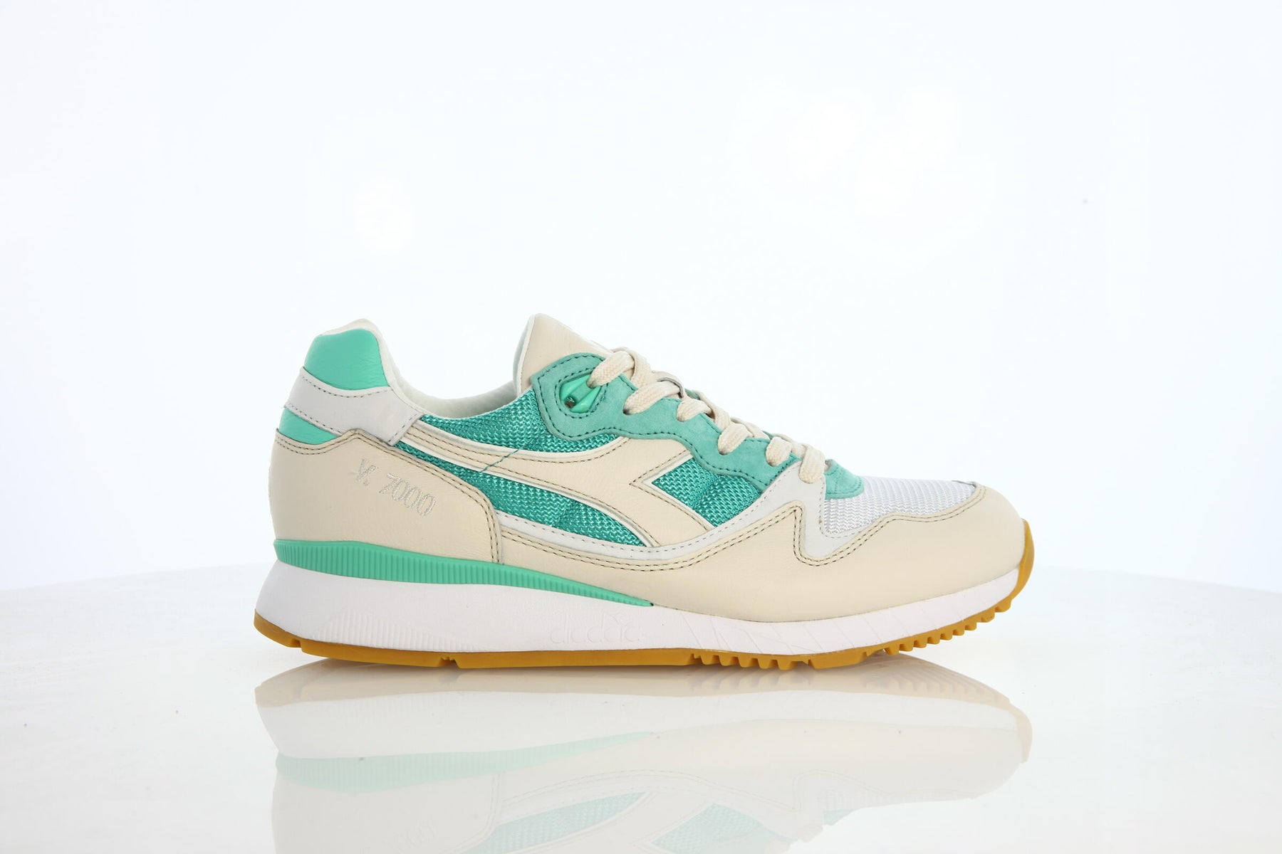 Diadora V7000 x Hanon "Tuscan Racer"