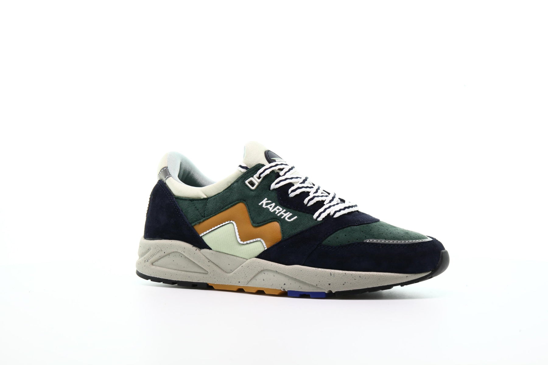 Karhu Aria "June Bug"