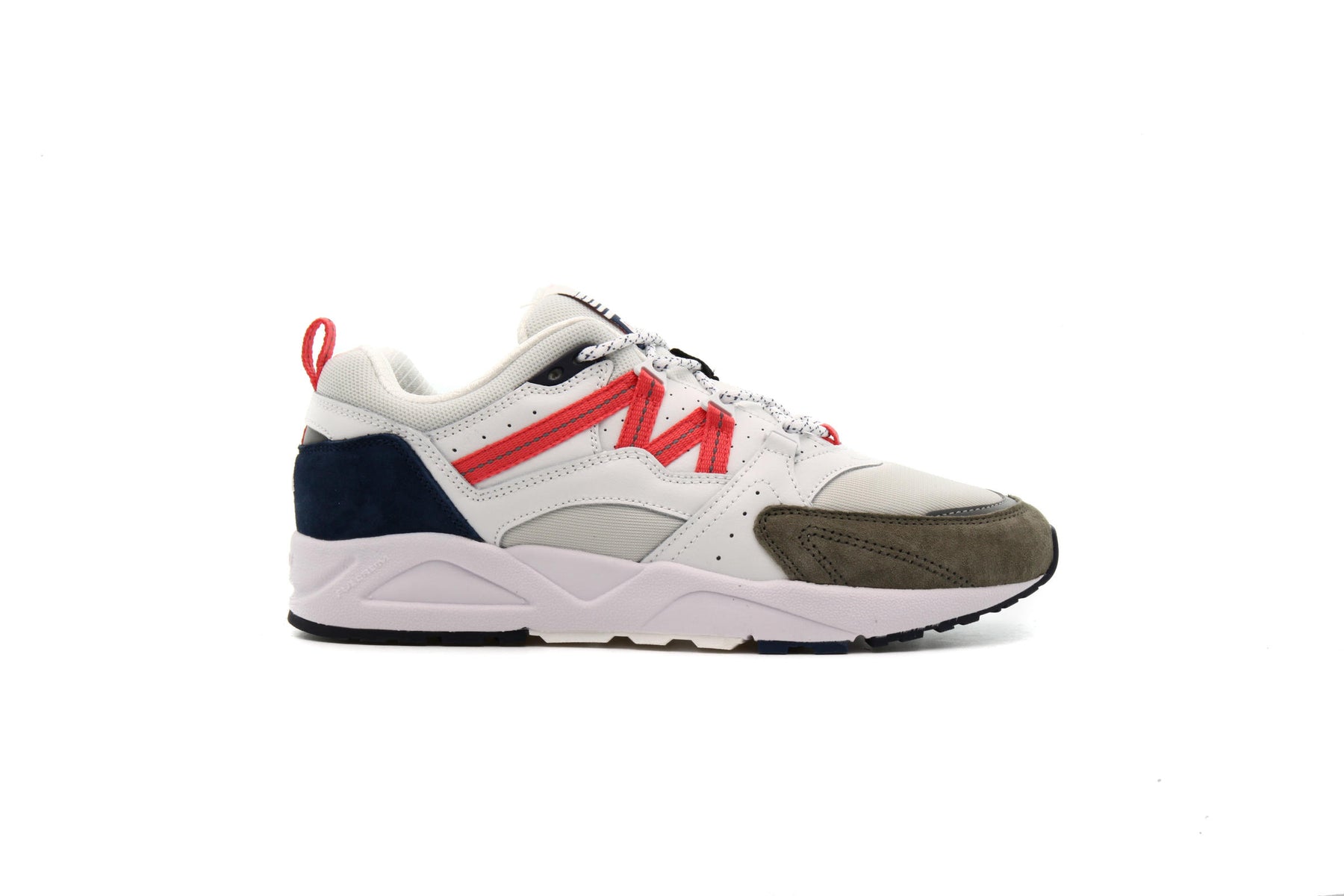 Karhu Fusion 2.0 "VETIVER"