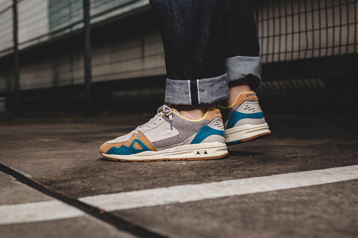Le Coq Sportif LCS R1000 Retro Affiches "Gray Morn"