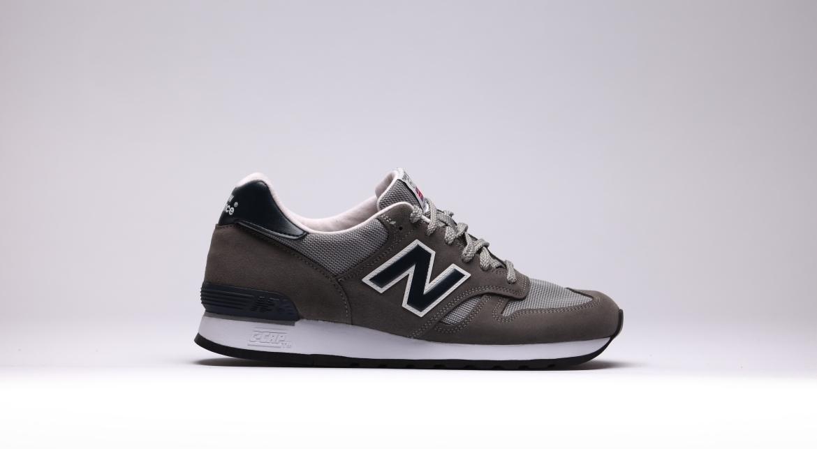 New Balance 670 SGN