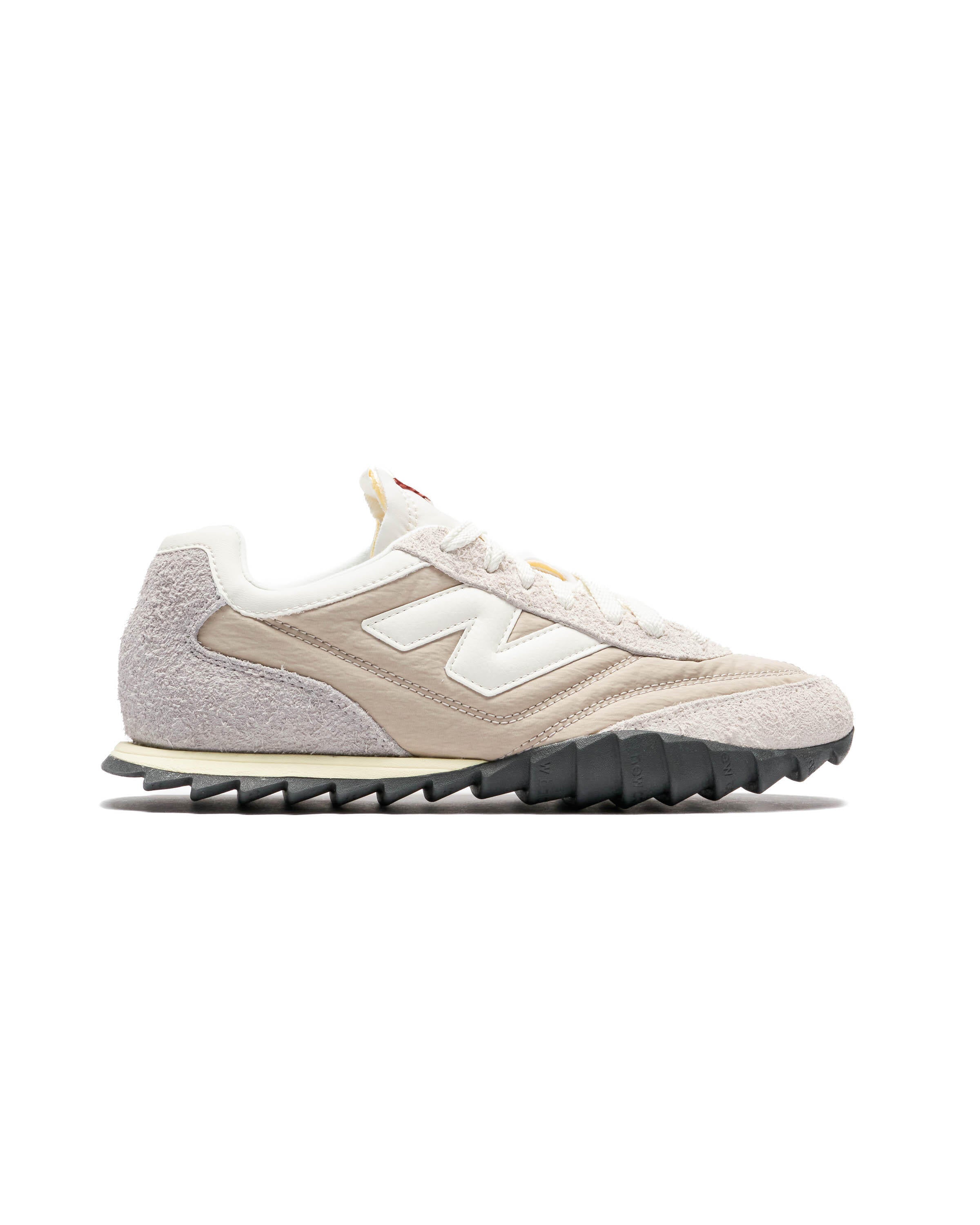 New Balance – Seite 3 | Sneakers & Apparel | AFEW STORE