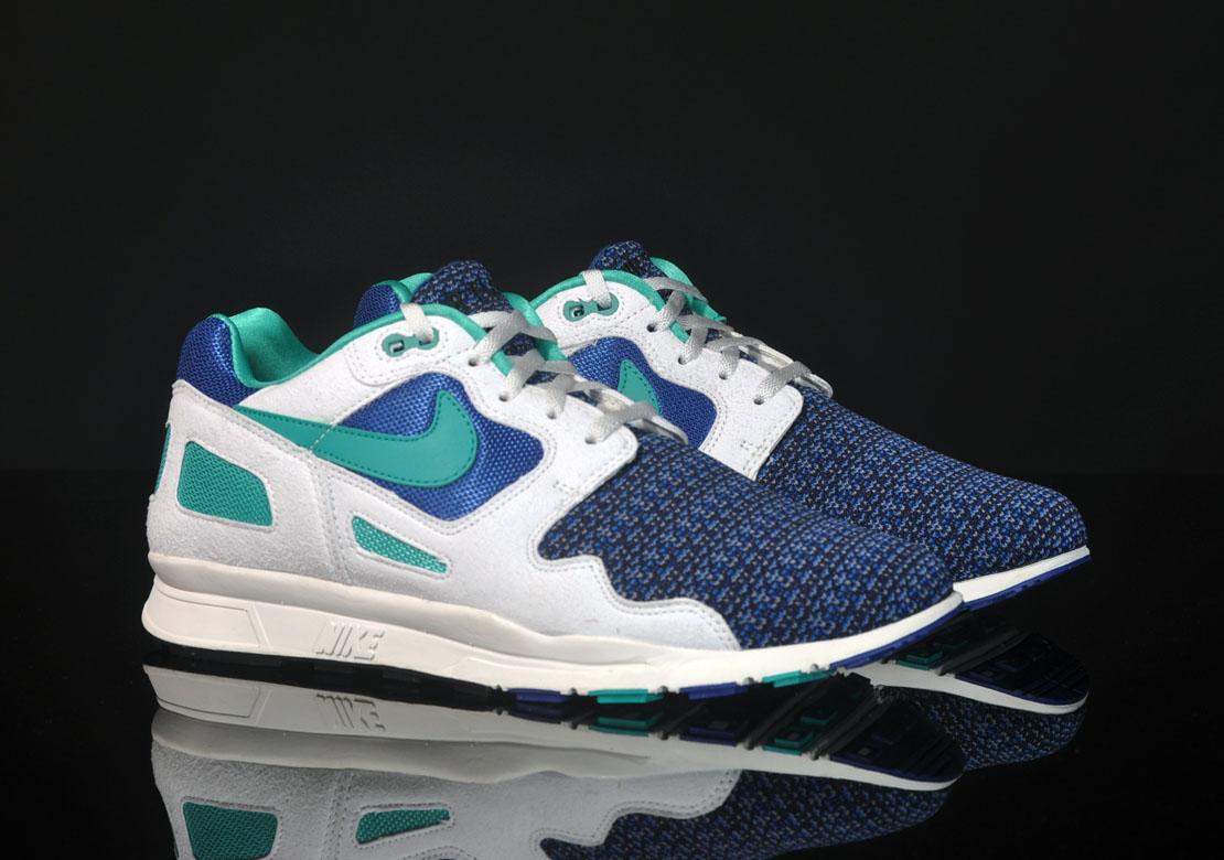 Nike Air Flow QS