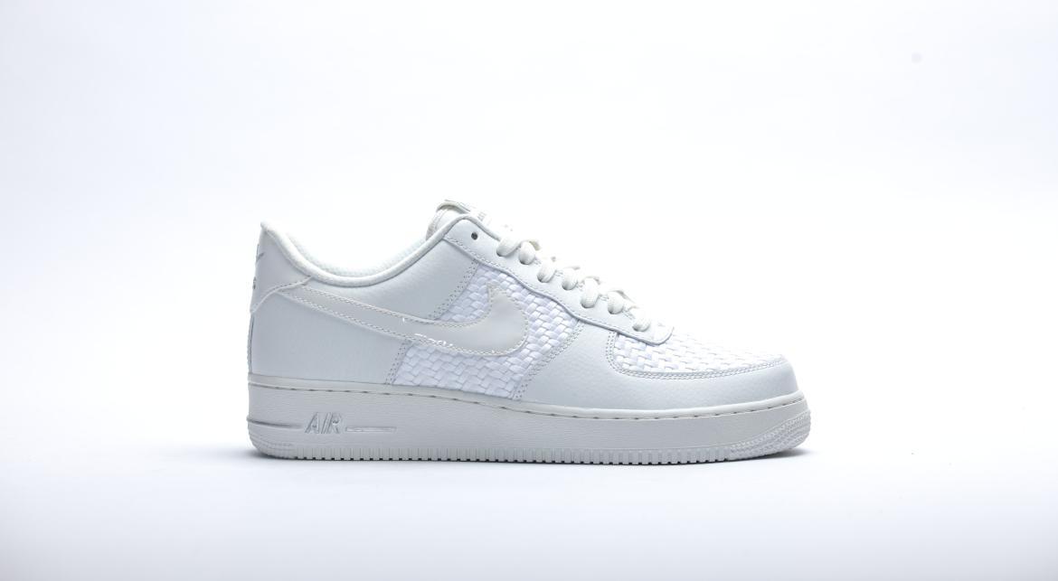 Nike Air Force 1 '07 Lv8 "Summit White"