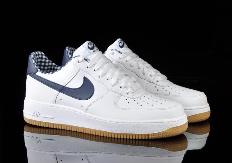 Nike Air Force 1 `07