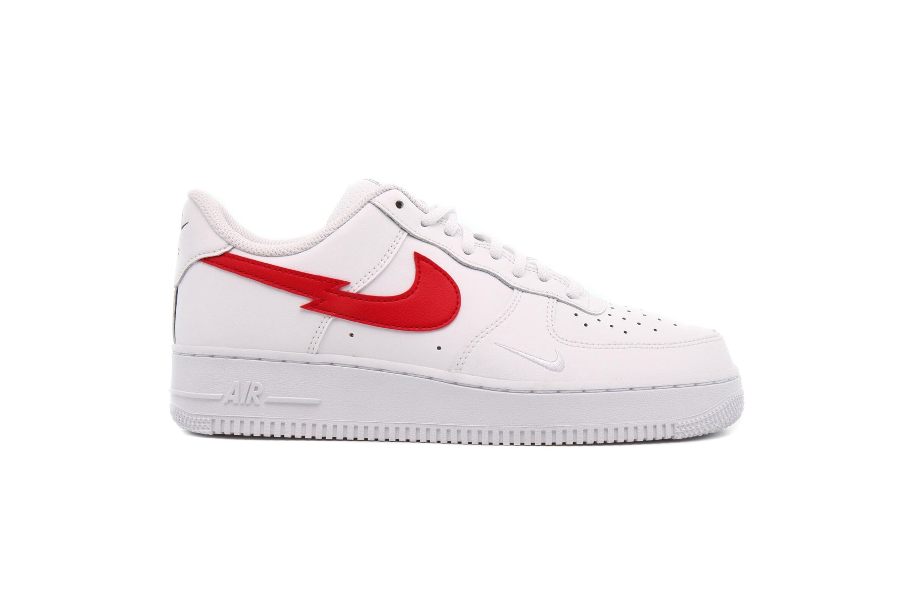 Nike AIR FORCE 1 LV8 "EURO TOUR"