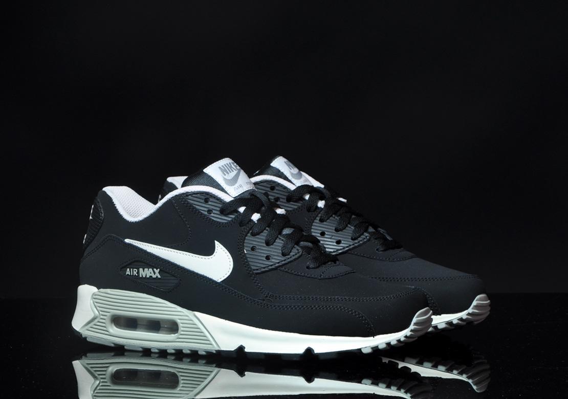 Nike Air Max 90 Essential