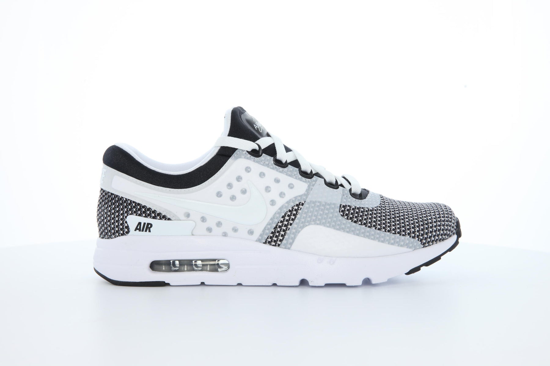 Nike Air Max Zero Essential "Black White"