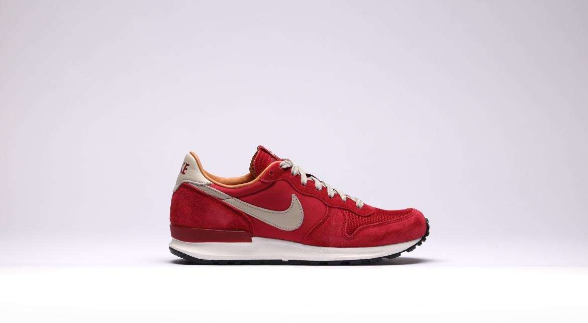 Nike Air Solstice QS "Storm Red"