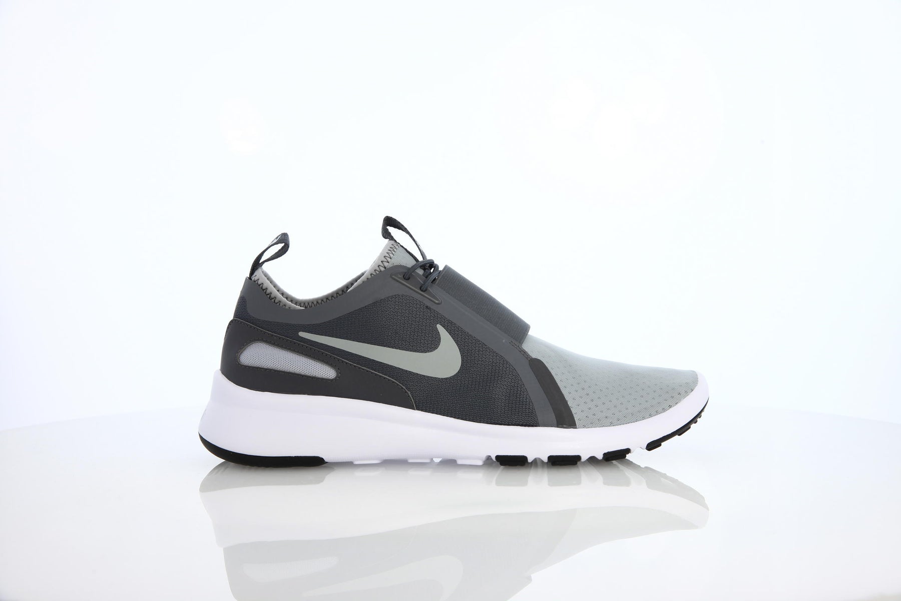 Nike Current Slip On "Wolf Grey"
