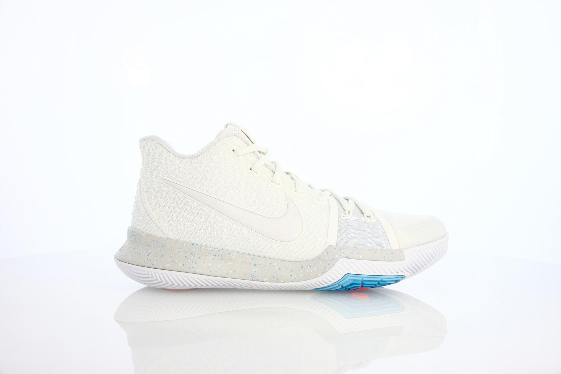 Nike Kyrie 3 "Ivory"