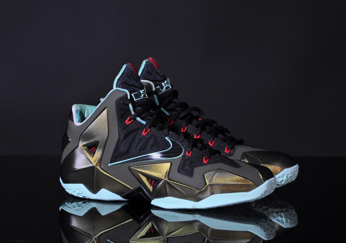 Nike LeBron XI