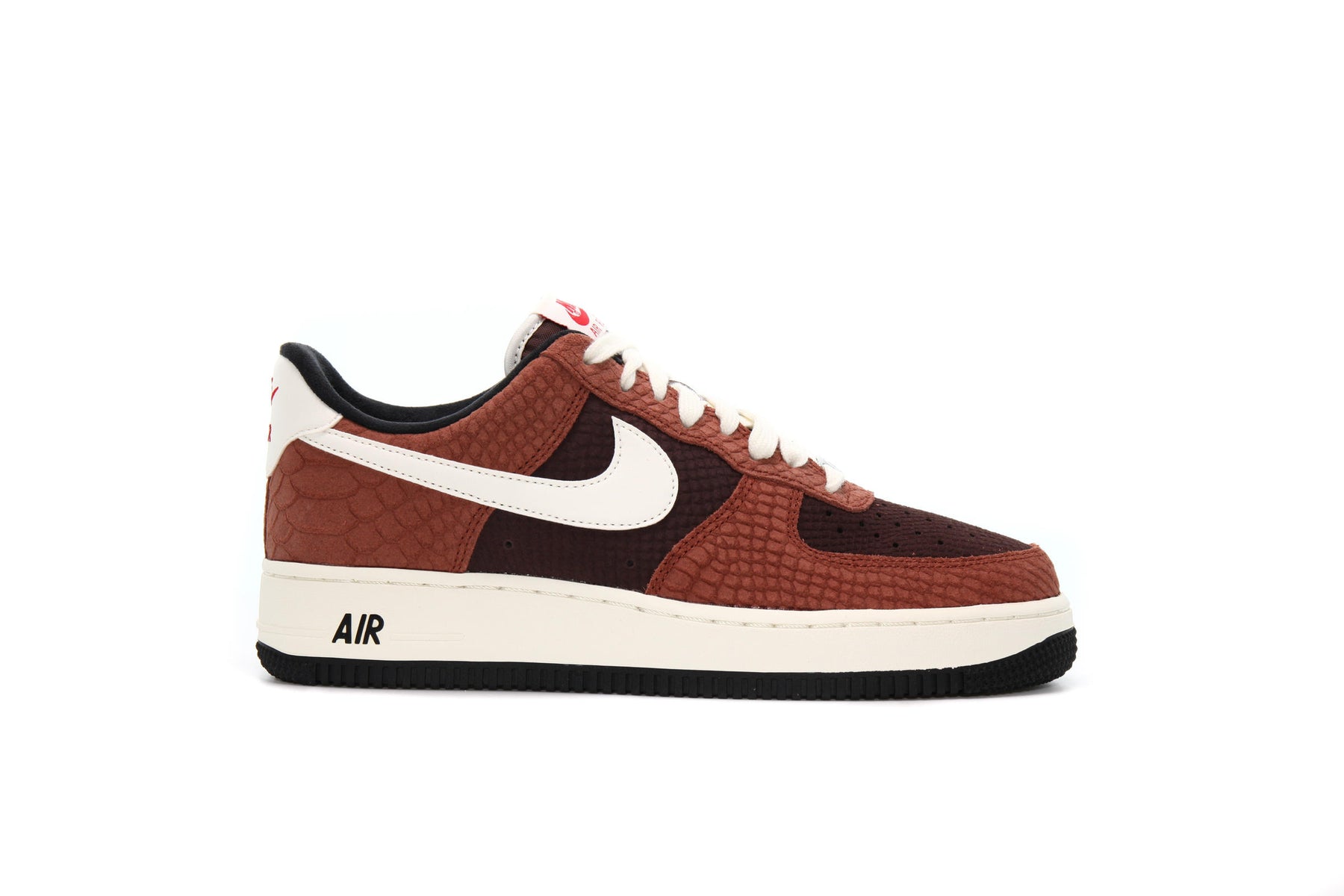 Nike AIR FORCE 1 PRM "RED BARK"