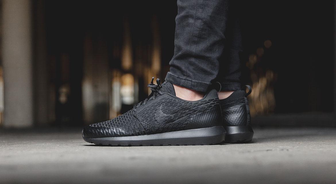 Nike Roshe Nm Flyknit Se "All Black"