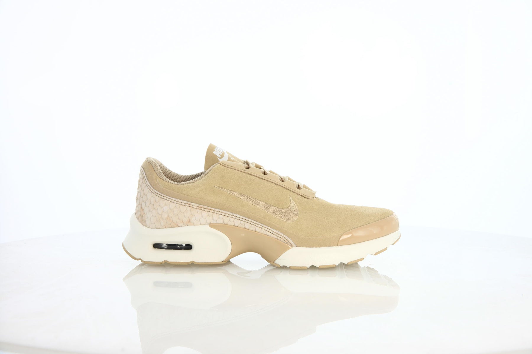 Nike Wmns Air Max Jewell Premium Txt "Linien"