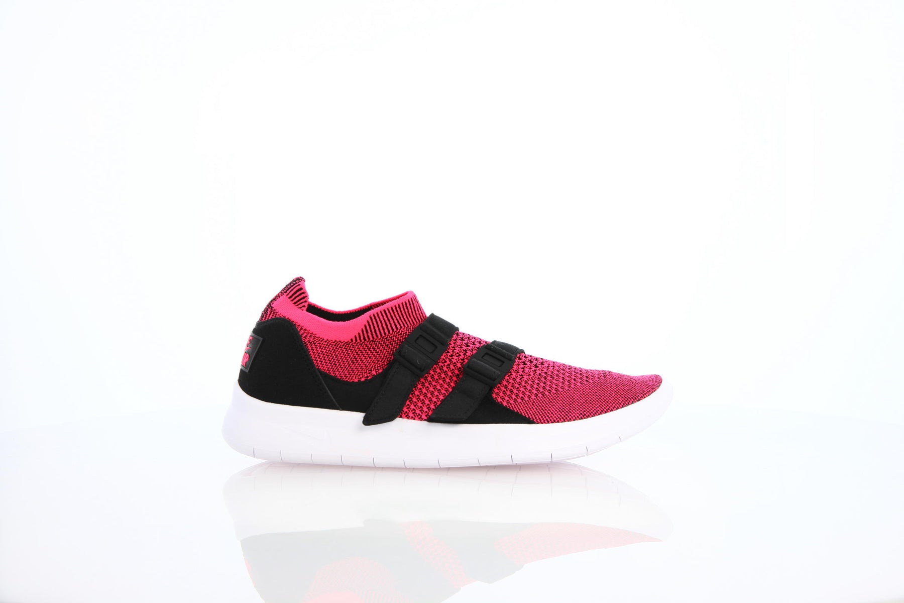 Nike Wmns Air Sockracer Flyknit "Black"