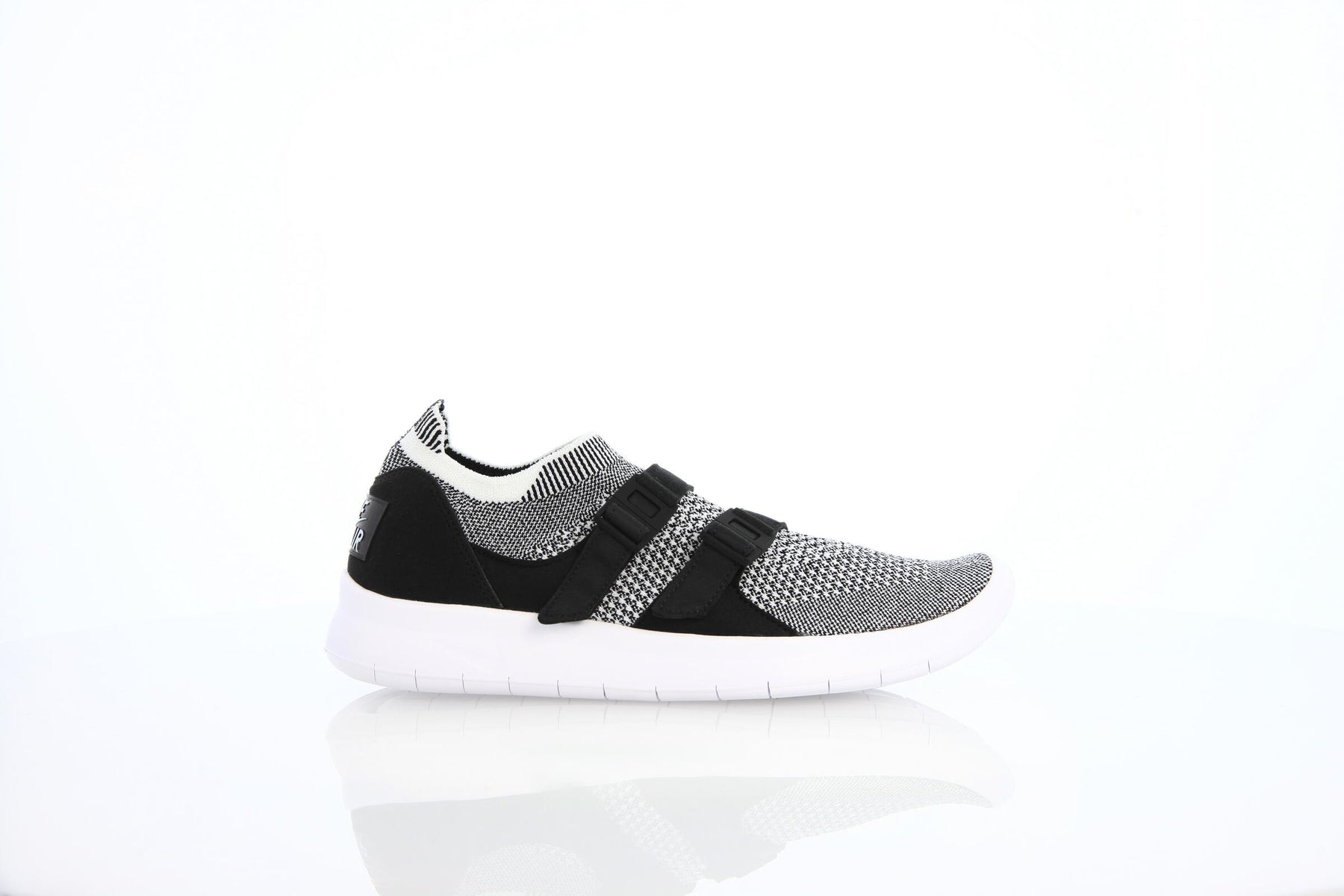 Nike WMNS Air Sockracer Flyknit "Black"