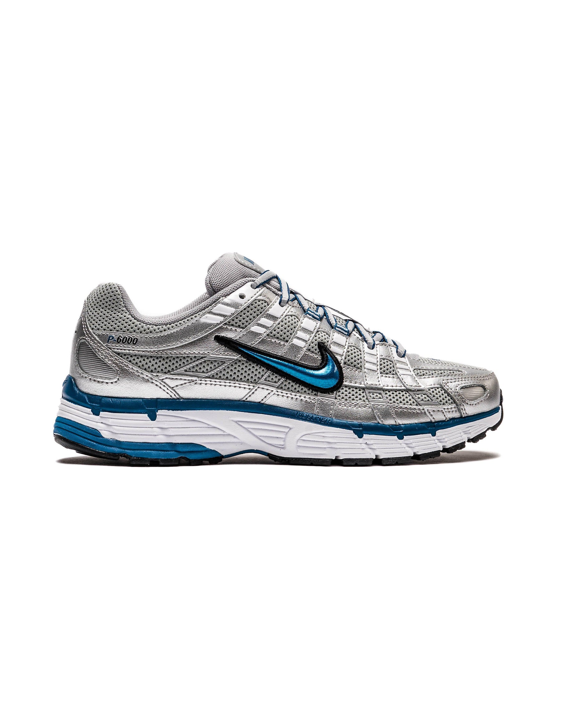 NIKE WMNS P-6000