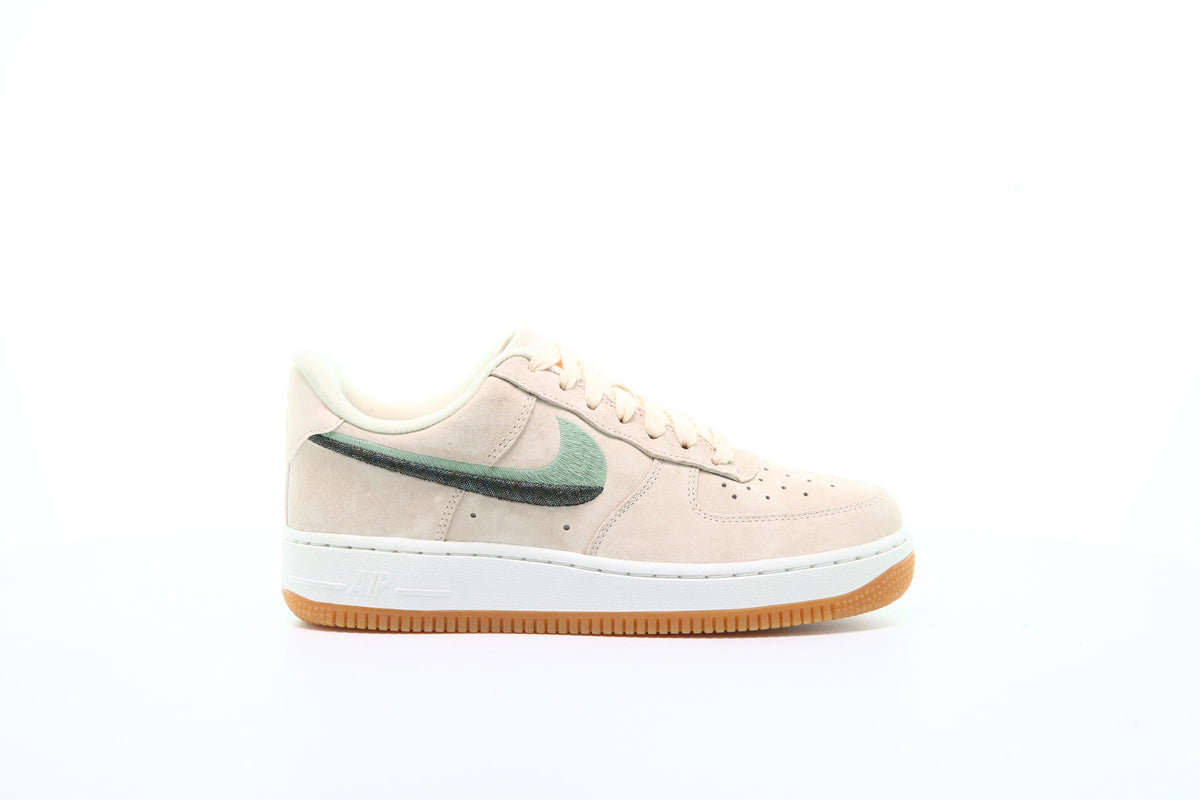 Nike WMNS Air Force 1 07 Lx "Guava Ice"