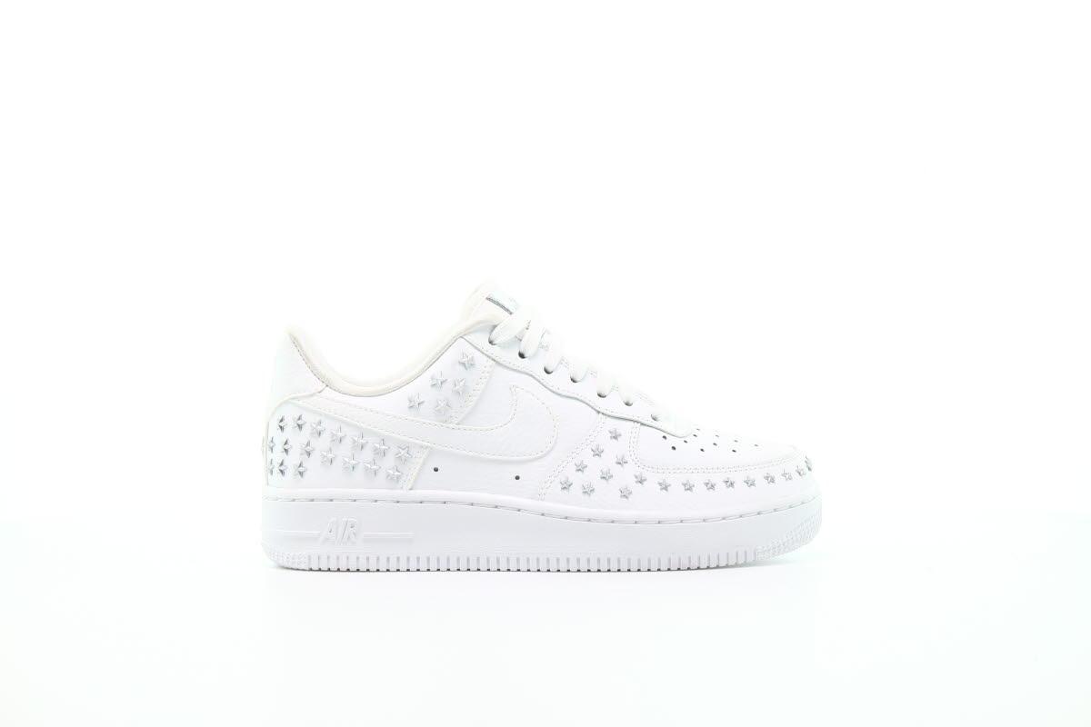 Nike Wmns Air Force 1 07 XX "Triple White"