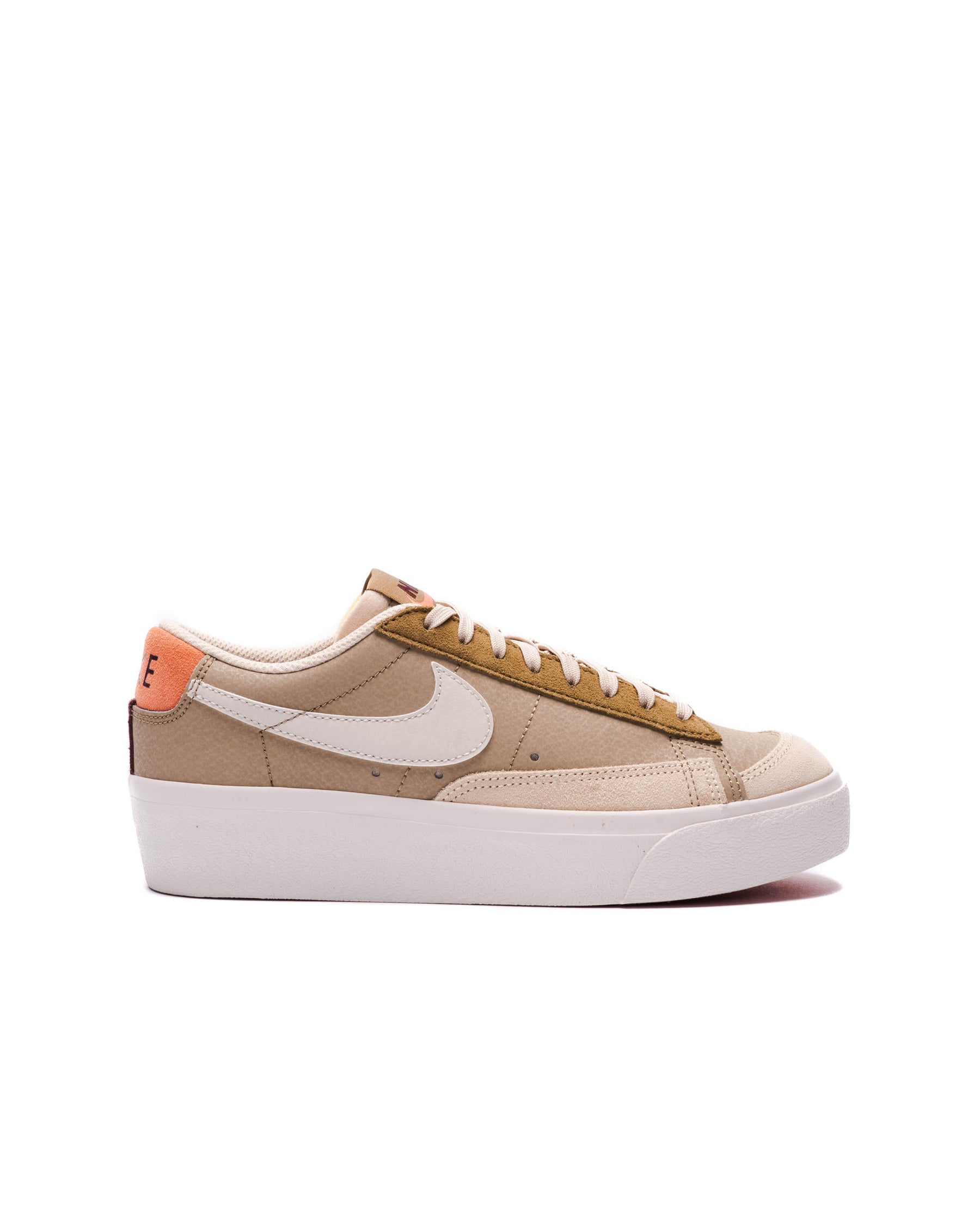 Nike WMNS BLAZER LOW PLATFORM SP