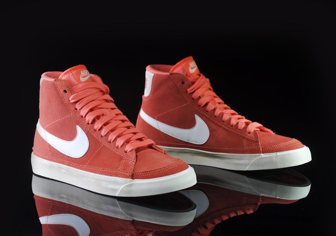 Nike Wmns Blazer Mid Premium