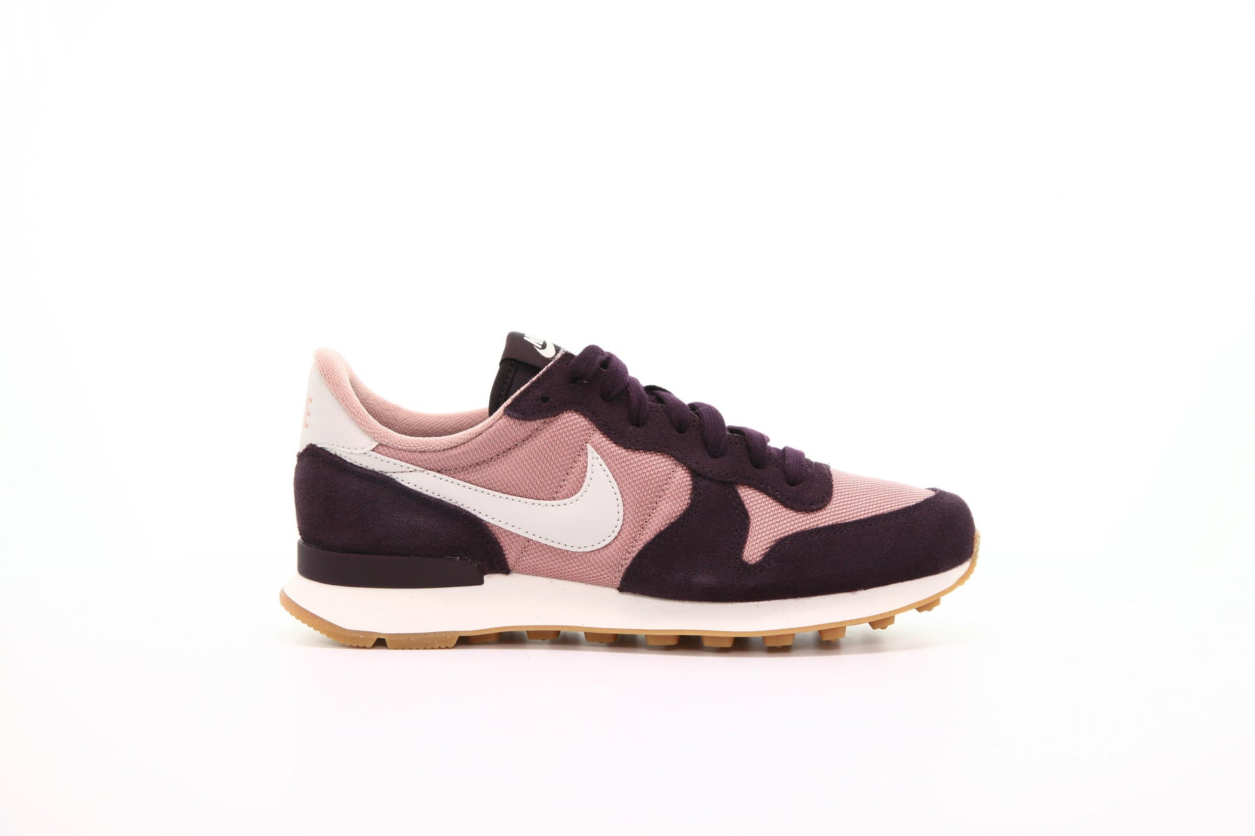 Nike Wmns Internationalist "Particle Pink"