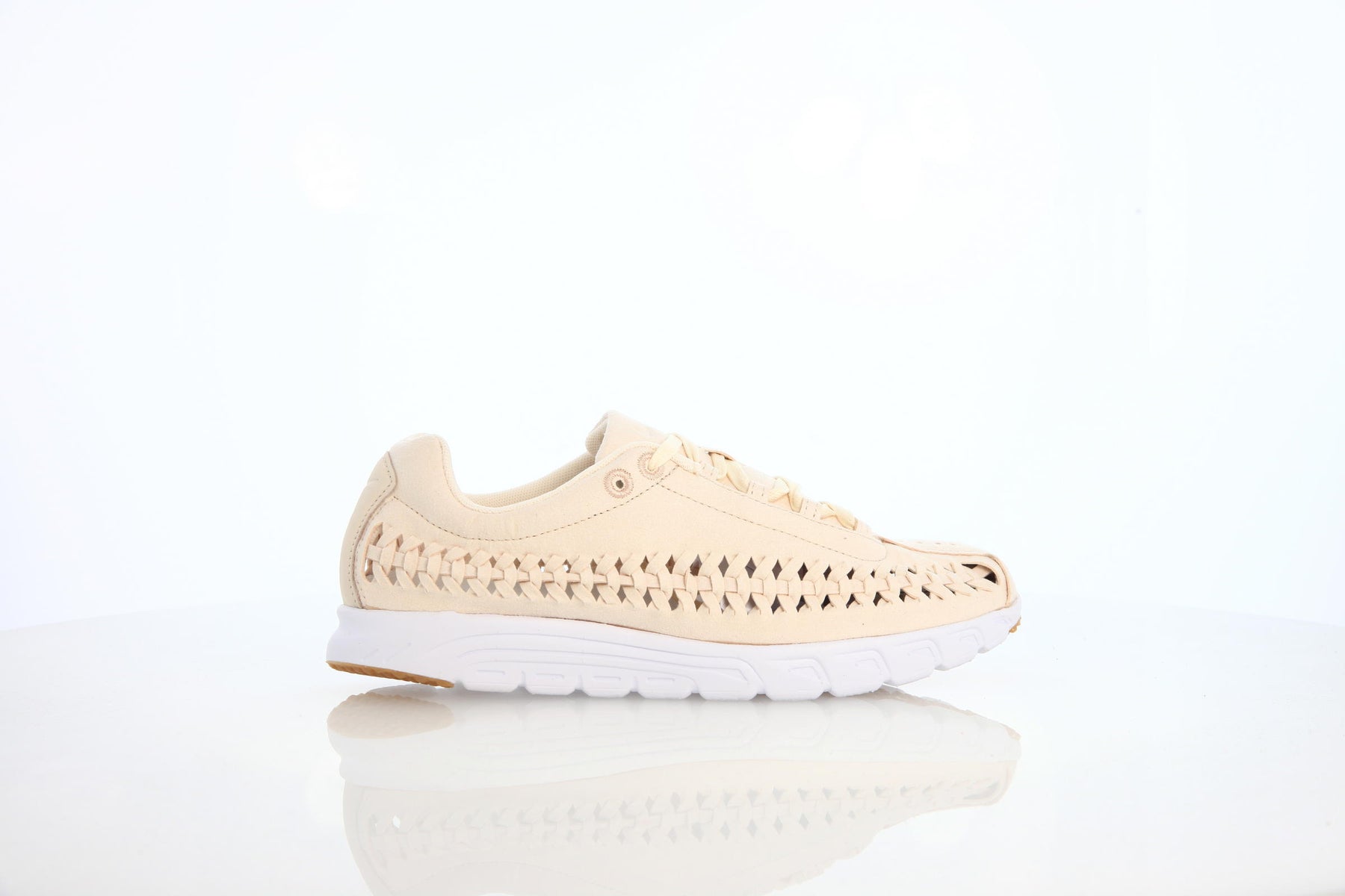 Nike Wmns Mayfly Woven QS Pastel Pack "Barely Orange"