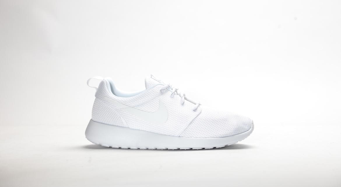 Nike Wmns Roshe One All White