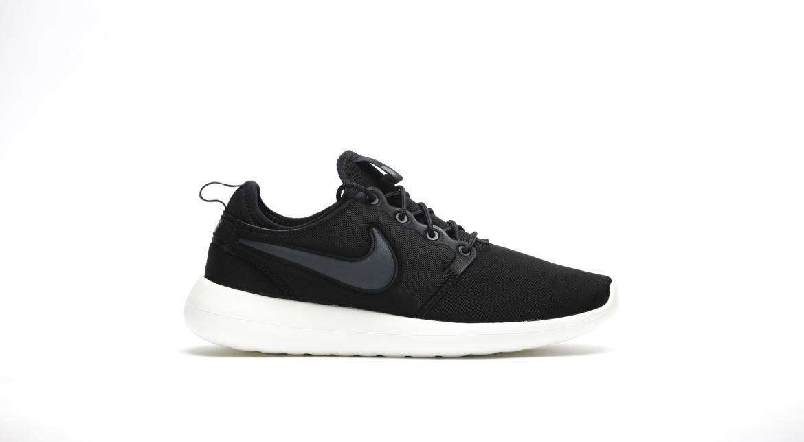 Nike Wmns Roshe Two Flyknit "Anthracite"