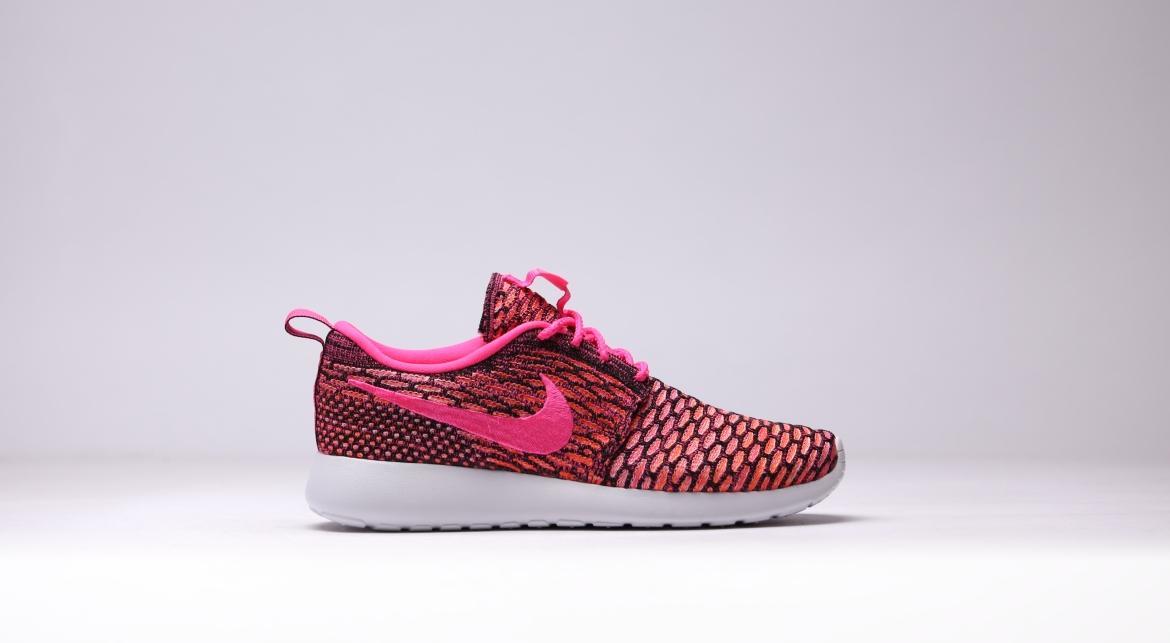Nike Wmns Rosherun Flyknit "Pink Pow"