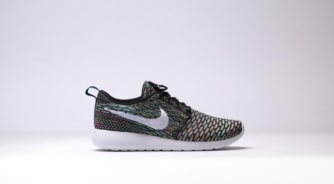 Nike Wmns Rosherun Flyknit