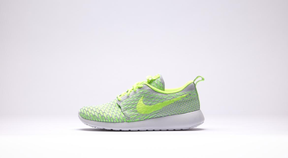 Nike Wmns Rosherun Flyknit "Electric Green"