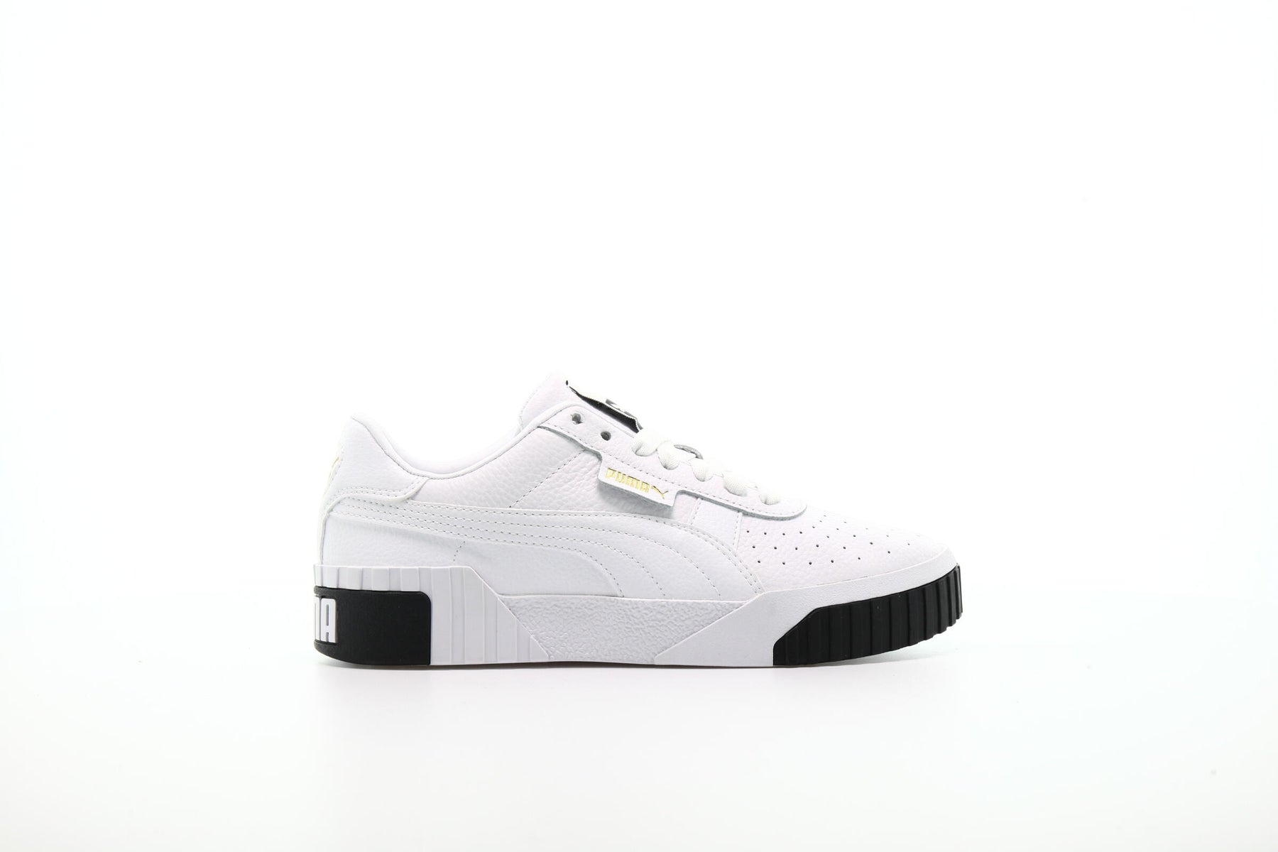 Puma Cali feat Selena "White and Black"