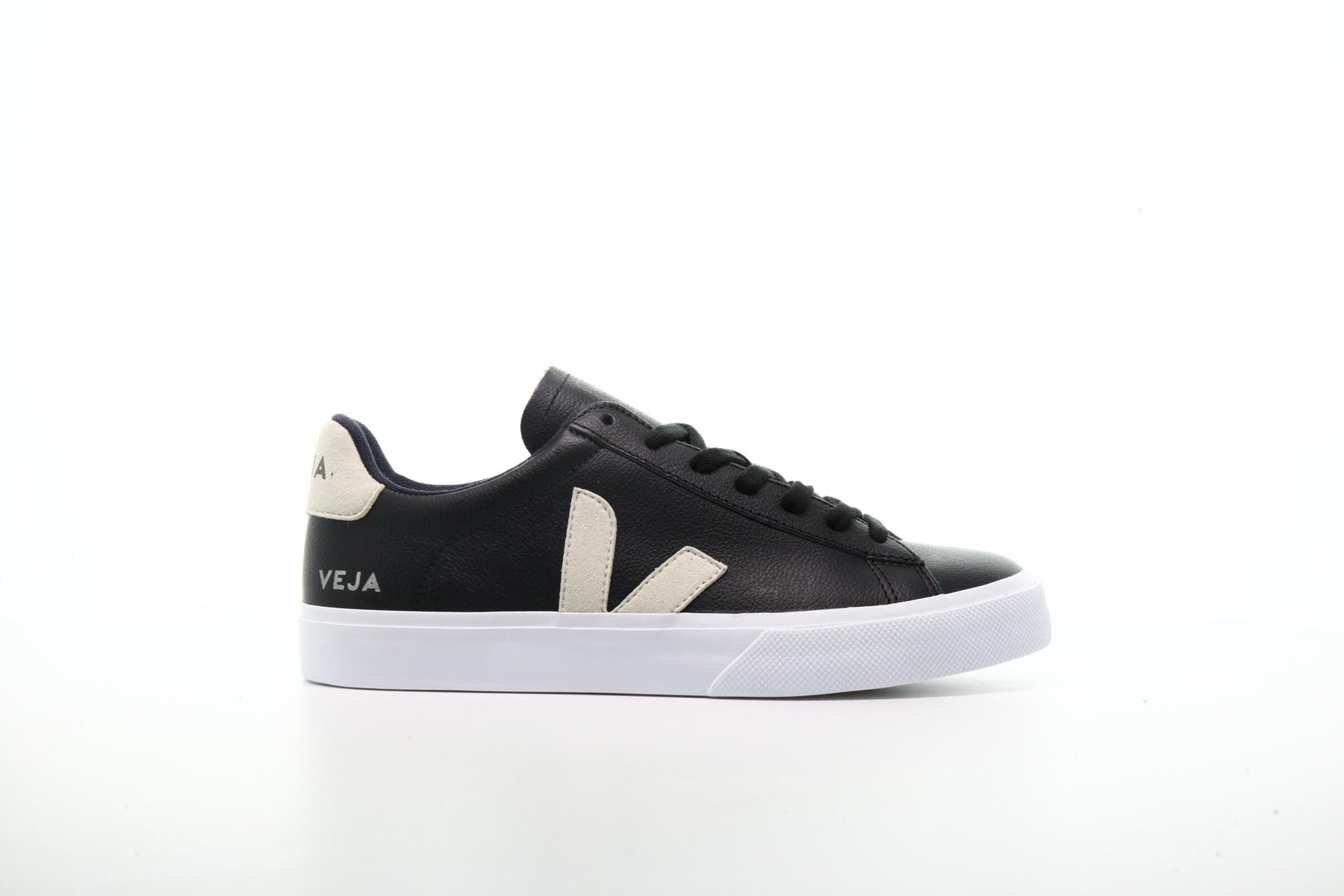 Veja Campo "Natural Black"