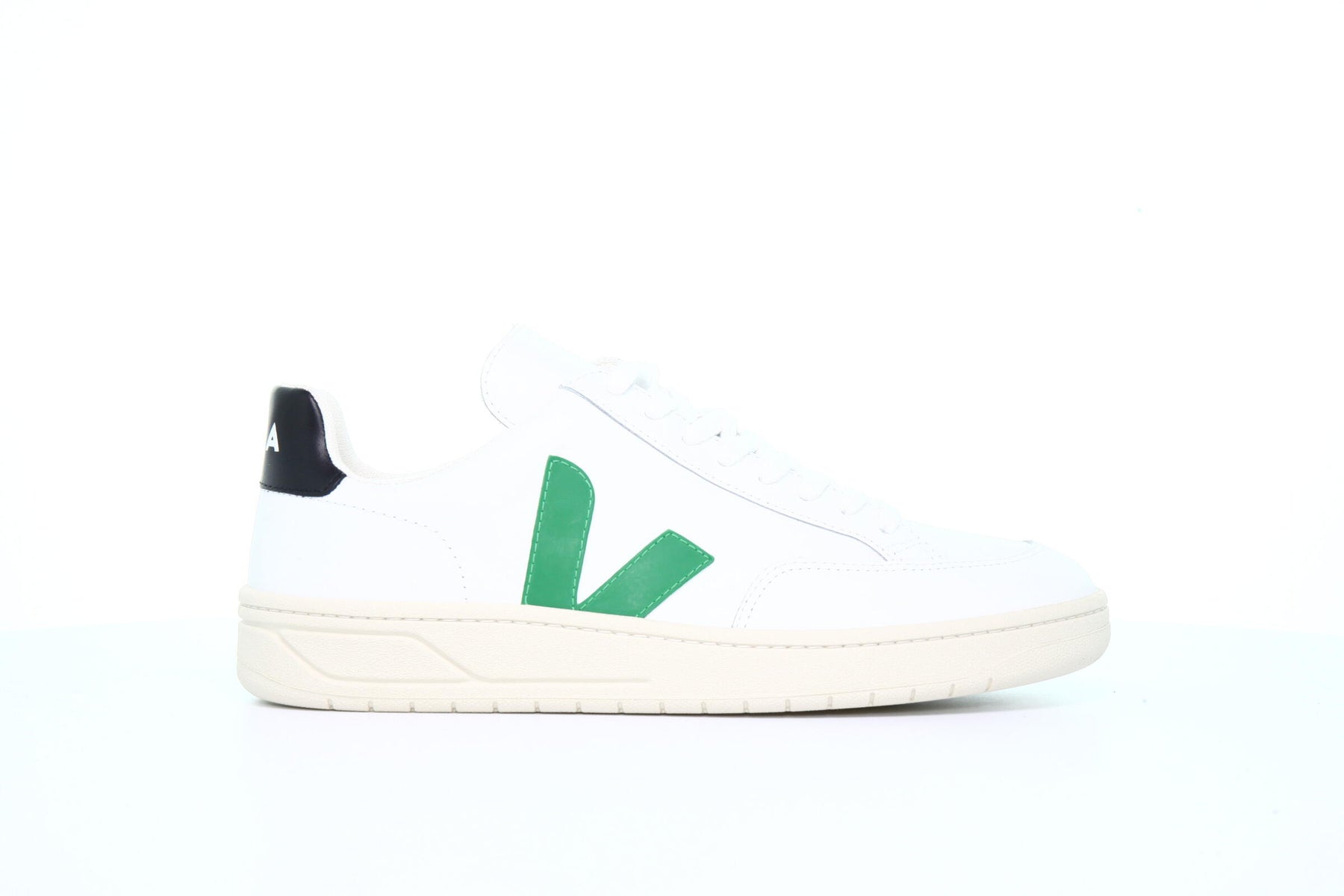 Veja V-12 "Emeraude"