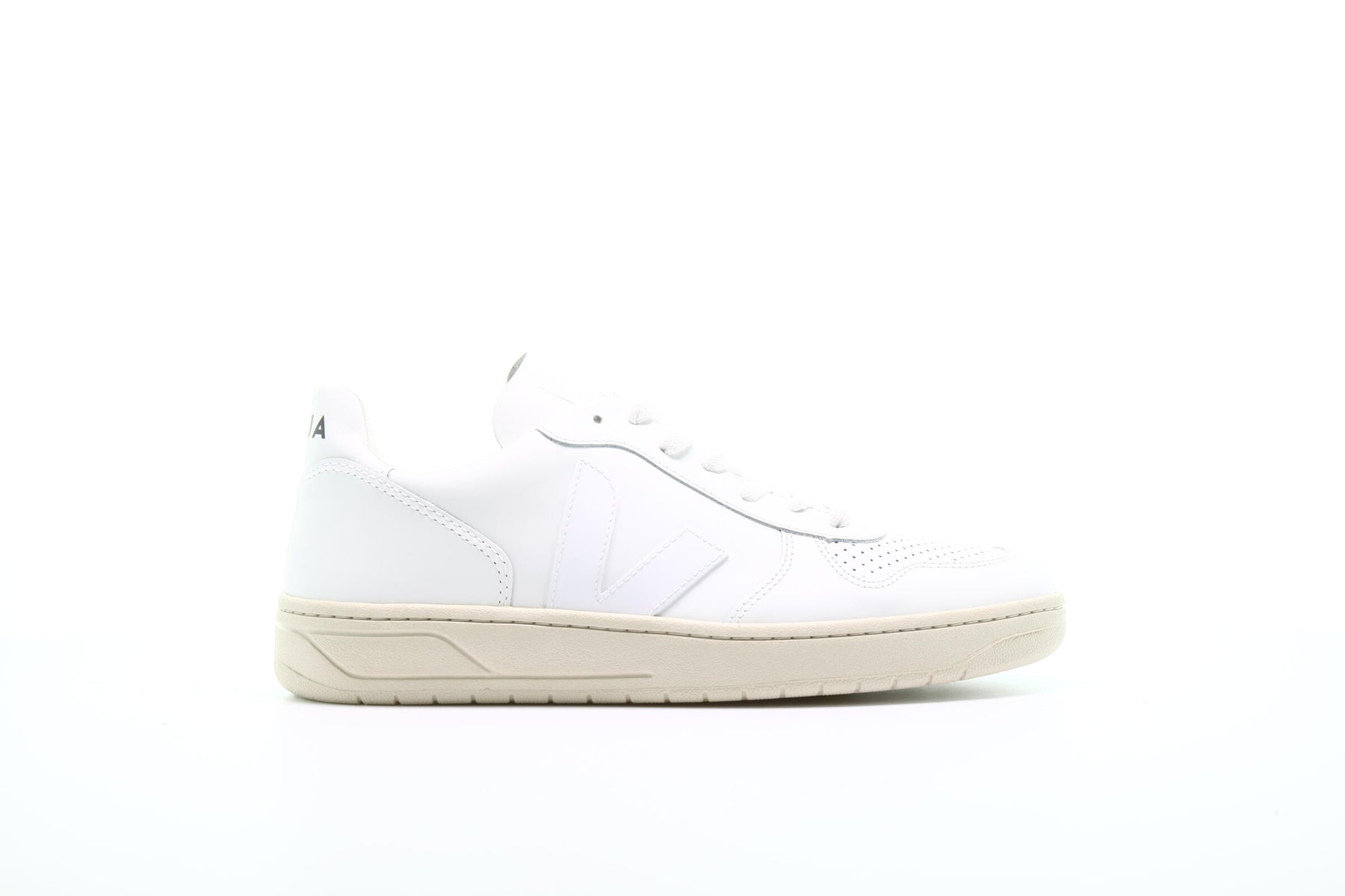 Veja V10 Leather "Extra White"
